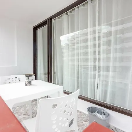 Las Americas Ocean View Studio 2 *